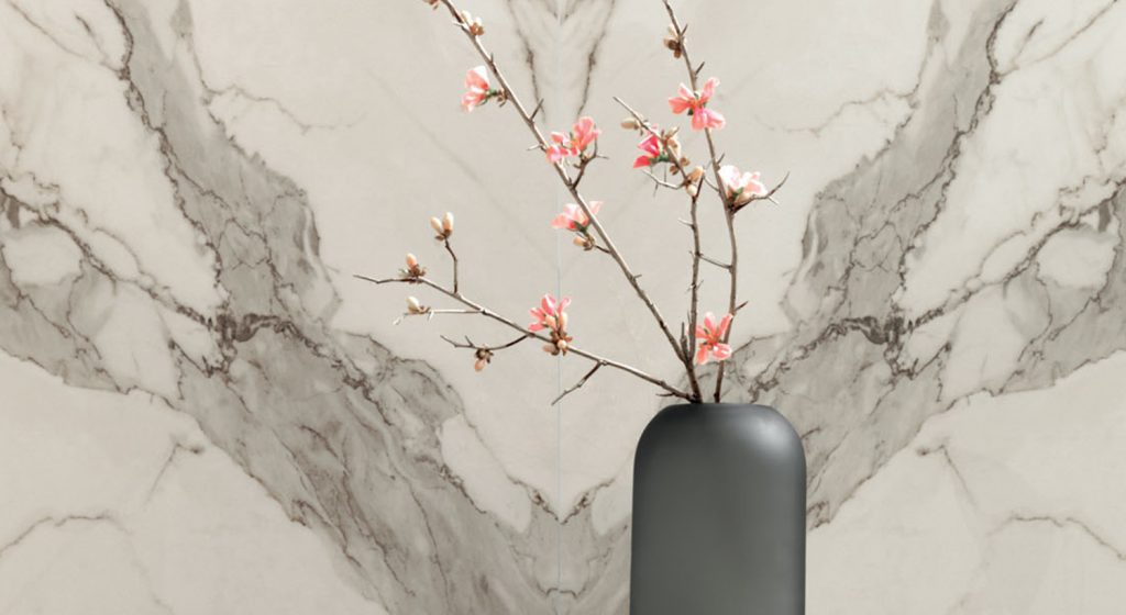 TIMELESS MARBLE CALACATTA GOLD BUTTERFLY
